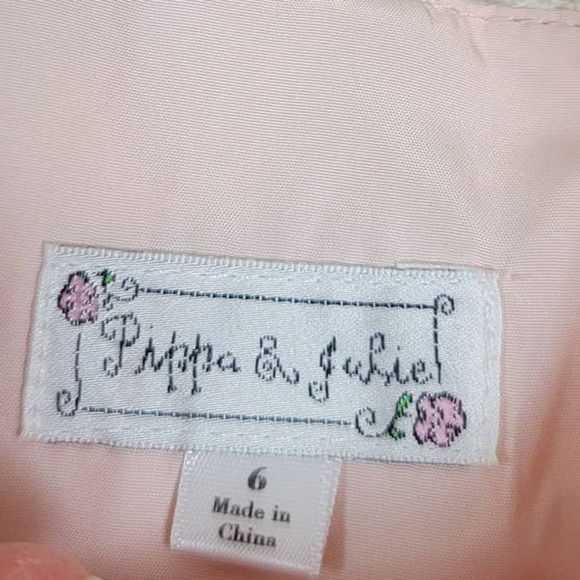 Pippa & Julie Size 6 Pink with White Floral Lace Overlay Dress Full Bottom Rose - Picture 3 of 7